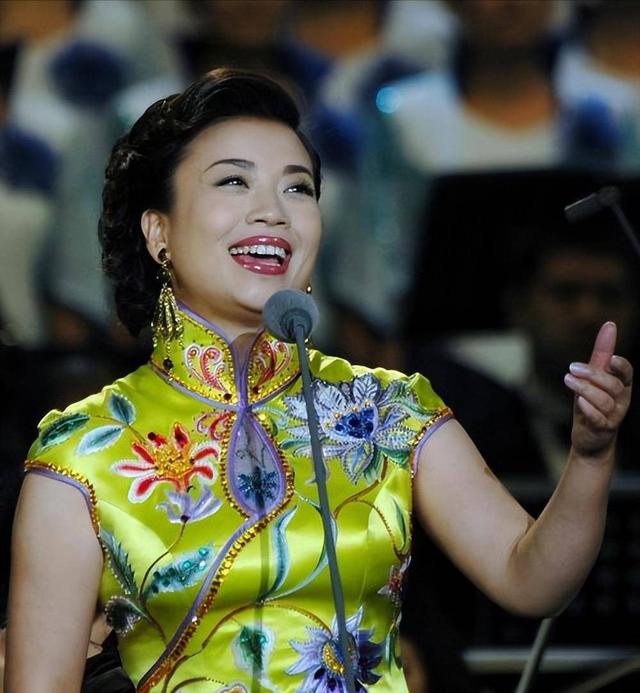 不结婚，怎么解决生理需求？56岁的歌唱家张也，给出了最佳回答