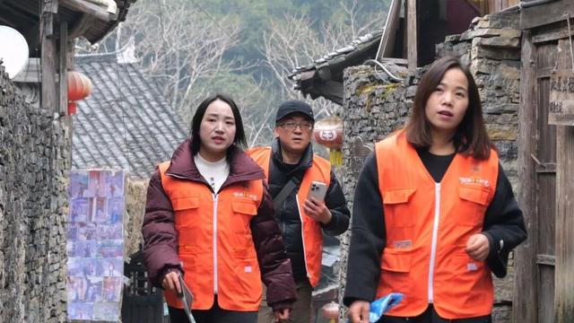 谁能赢取银叶子？苗王城“招亲”大戏 游客化身主角嗨玩全场