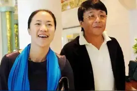 道德绑架！王楠夫妇送“莎头”马龙金牌惹争议，郭斌：到此为止图片
