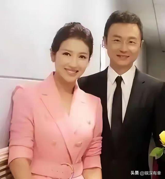 春妮没料到，丈夫刚强出席阅兵解说没几天，6岁儿子又给自己争光