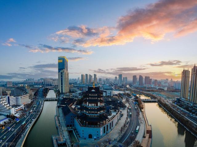 江苏第一大城市，相当于3个南京2个苏州，如今却沦为三线城市！
