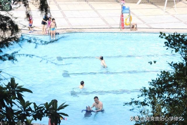 黔贵温泉温泉景区在国庆期间受游客青睐