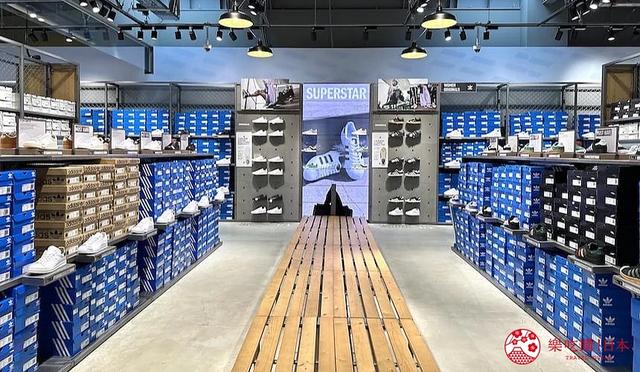 东京近郊购物推荐:看得到富士山的「THE OUTLETS湘南平冢」