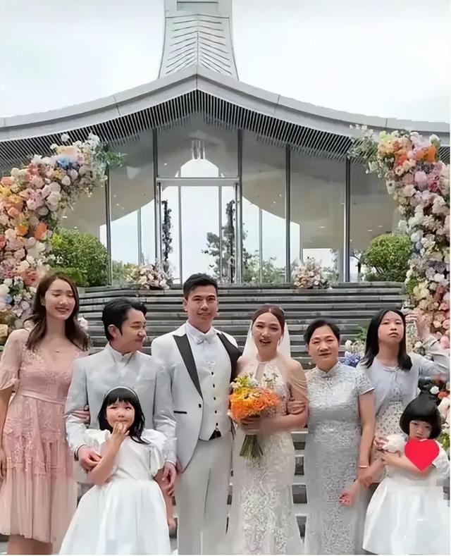钱再多有什么用?45岁王祖蓝的现状,给所有中年人提了个醒