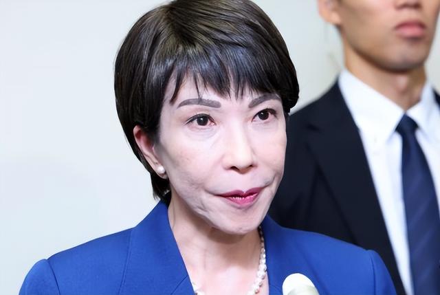 石破茂被赶下台后，第二个“安倍晋三”冒头了？令所有人意外，中方对日本发出警告