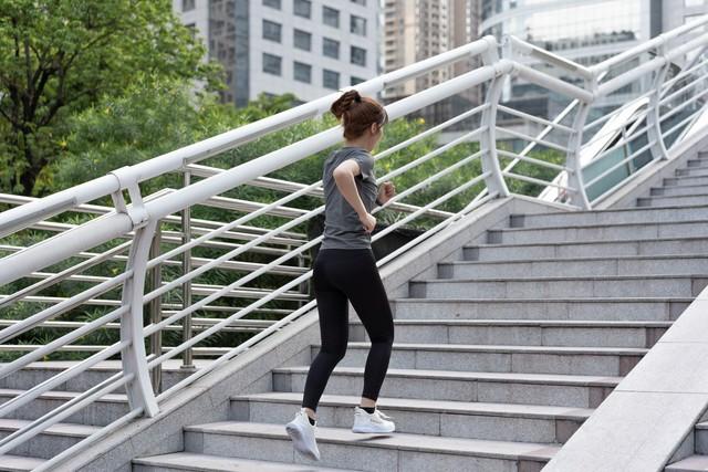 别学我！玩命减肥俩月掉50斤	，结果被拉进急诊室