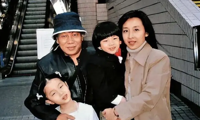 钱再多有什么用！梁小龙遗孀现状，给所有“老少恋”夫妻提了个醒