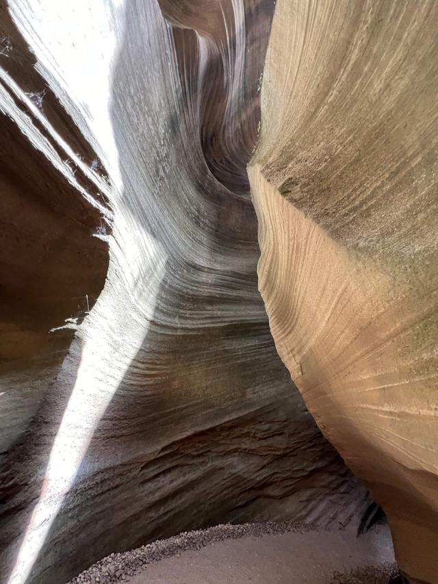 甘泉大峡谷，龙巴沟和桦树沟（桦树沟类溶洞）
