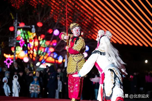 世园“天宫灯会”闪耀延庆