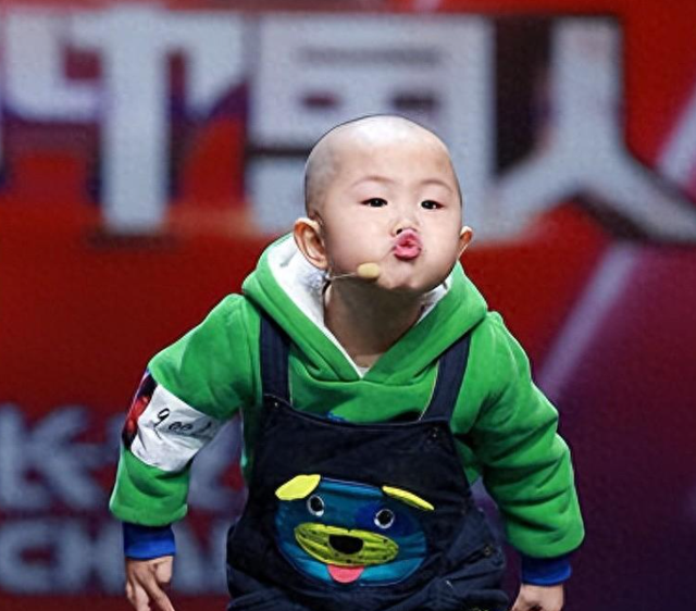 小神童“张峻豪”，3岁走红	，5岁上春晚，7岁年入百万，后来怎样