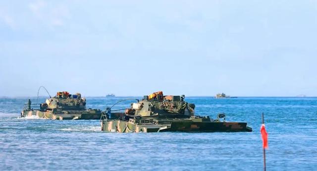 特朗普果然变脸了，红线问题不再谨慎，对中国打出最敏感的一张牌