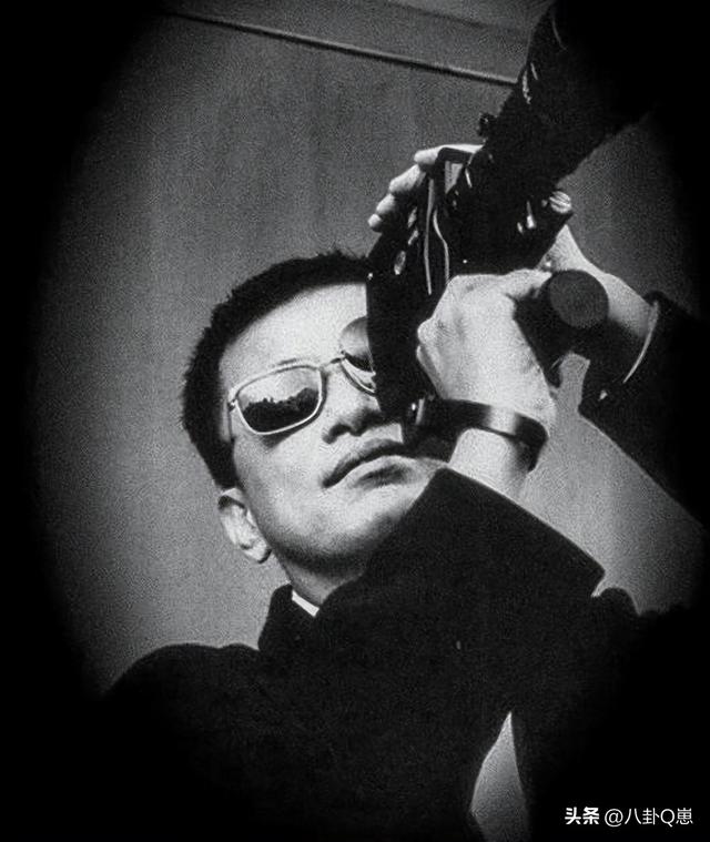 陪玩陪睡根本不够！认干爹、舔手指，背地里的阴暗让人想象不到