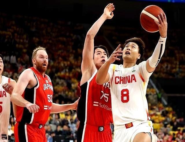 毁了王治郅，逼姚明退役，他凭一己之力让中国篮球倒退了二十年！