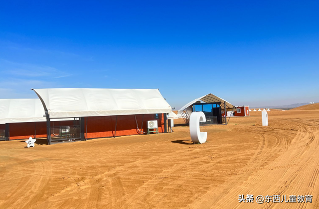暑假的尾巴，逃离40°的城市，我去了个超“冷门”避暑地
