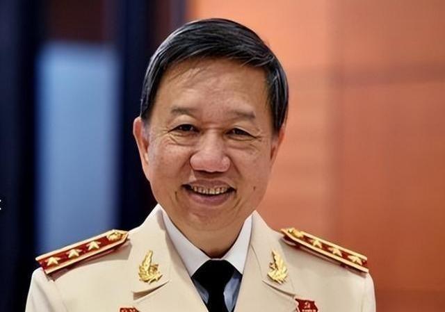 越南又和中国杠上了？中国前脚定下9月3阅兵！越南后脚就定9月2！