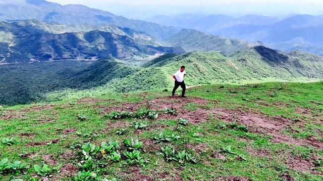 在白松坝，停驻于岁月漫溯山河的刹那