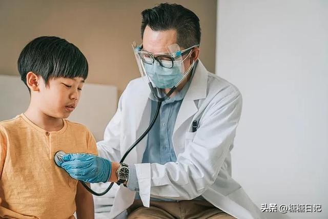 父亲把脑瘫儿子扔内蒙古沙漠，8年后母亲去旅游相遇：妈，是你吗