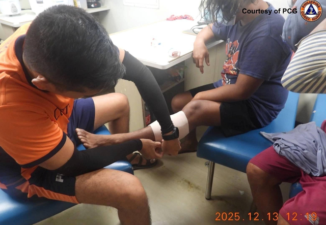 疯狂！菲人员持刀威胁中国海警，最终自食恶果，导致“三人受伤”