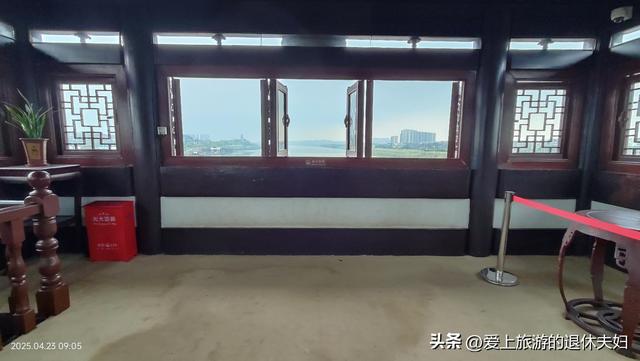 出游第6站-衡阳：东洲岛、石鼓书院、保卫里。阴雨天，游了个寂寞