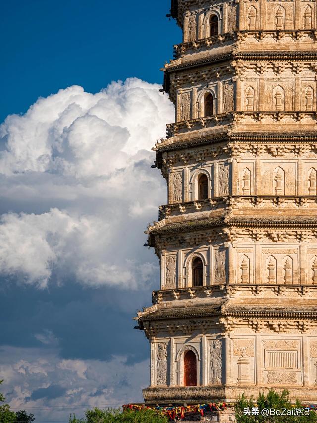 赤峰小众宝藏，草原深处庆州白塔，藏着辽代千年秘密