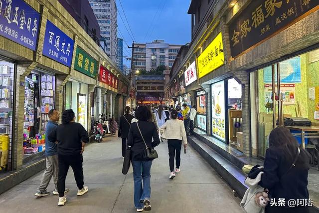 摩旅第66天，兰州市区骑行18公里，花费102元