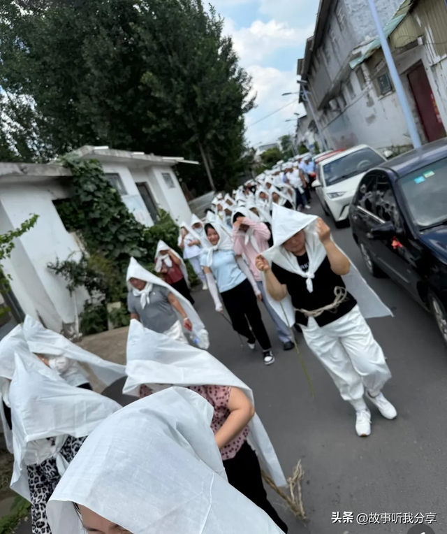 山东兴起一日葬	，老人上午离世下午就下葬，子女当天晚上返城上班