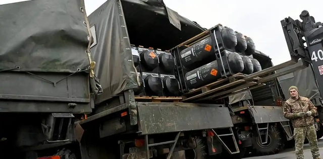 终于不嘴硬了？美媒开始承认：美军最大的敌人浮出水面，不是中俄