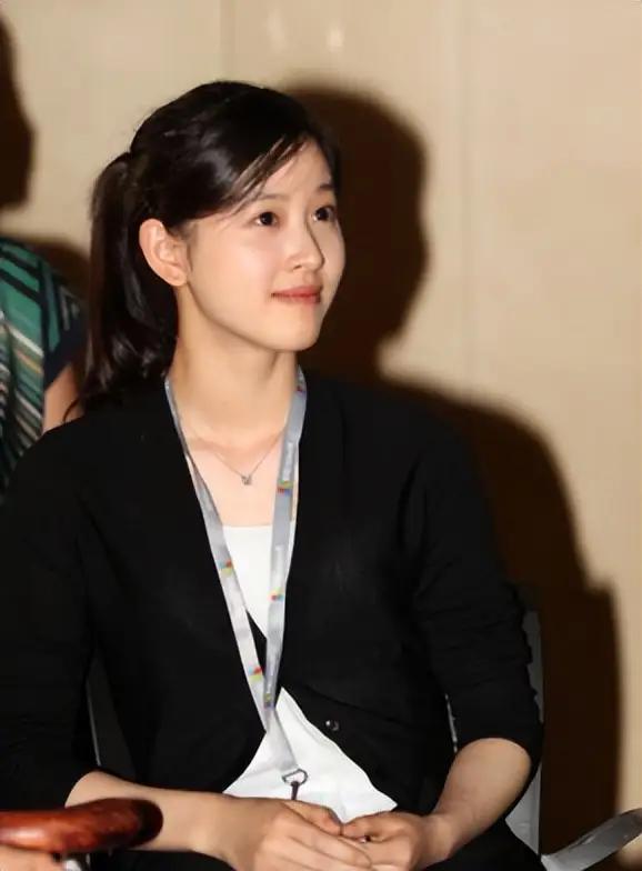 相差19岁又如何?章泽天与刘强东用行动粉碎所有质疑