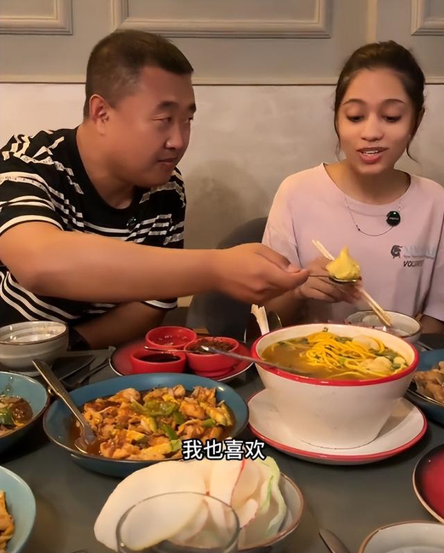 44岁东北潘哥与巴铁媳妇完婚，婚礼成当地天花板，龙七功劳最大