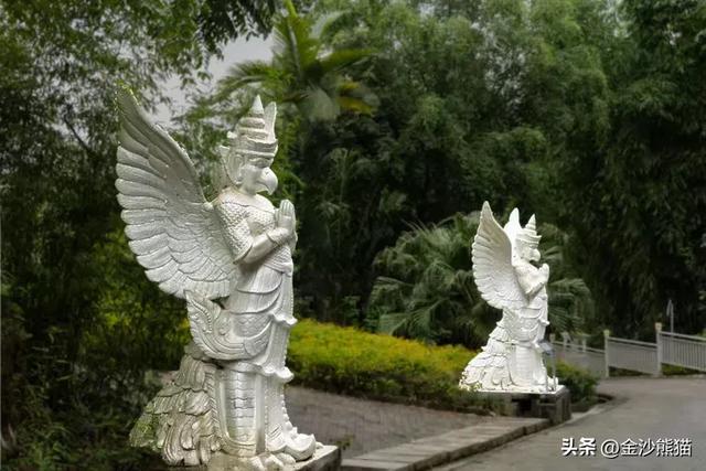 德宏芒市:一眼,醉入民族风与佛塔影