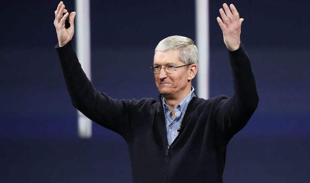 苹果首次采用屏下摄像头！折叠屏iPhone再遭曝光，放弃Face ID