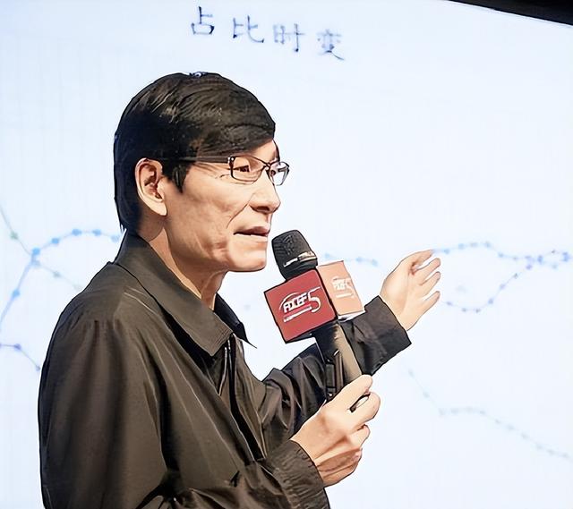 朱镕基总理唯一的儿子朱云来，博士毕业后回国奉献，为人十分低调