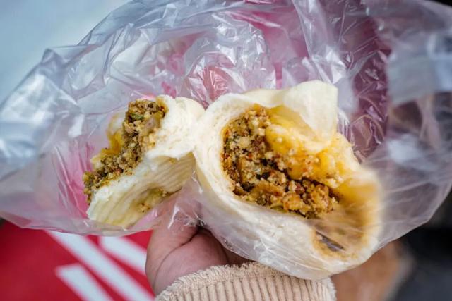 1元的包子，4块钱的蒸饺，这座城给人的幸福感怎么能这么高啊！