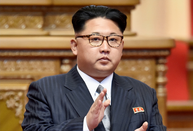 亲美的代价来了？李在明缺席北京阅兵，朝鲜领导人的妹妹撂下狠话