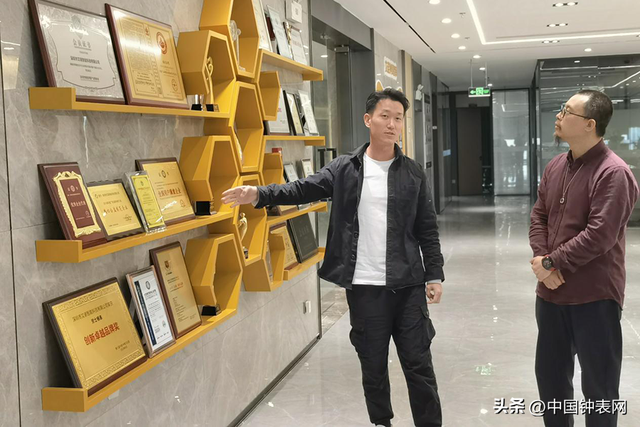 ��ΰ����ʿ�١���սʤ���Ǵ��������ϵ��й��Ļ�Ũ���ļ�ʱ��