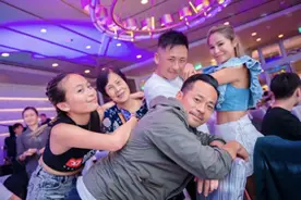 娱记曝洗米嫂击退Mandy内幕，洗米华为挽回婚姻重新追求妻子图片