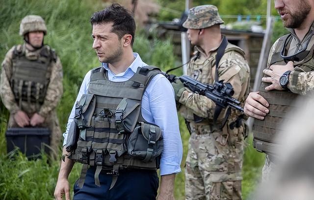 出大事了，乌导弹从天而降，俄首都被炸？普京下令，美国态度变了