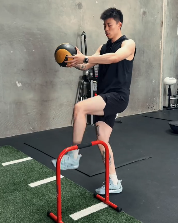 张镇麟下午2点46宣布重要决定!和广东合作开办训练营,真要离队？