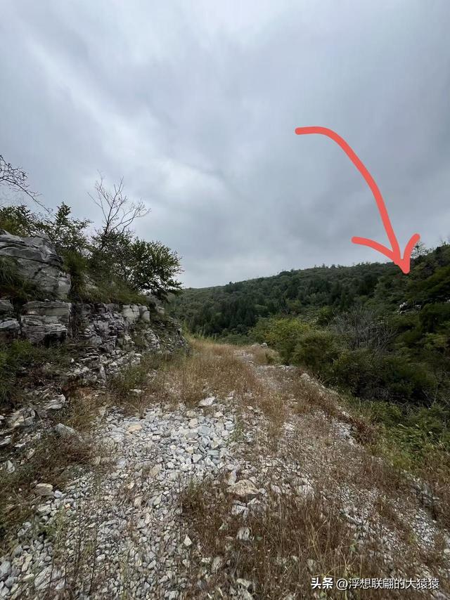 章丘胡山里的圣水灵泉庙，我都找着路线了，却近在咫尺未能抵达