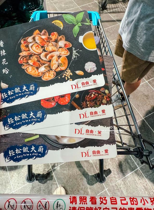 上海游客第一次去胖东来，比网上传的更离谱，被吓到赶紧结账走人