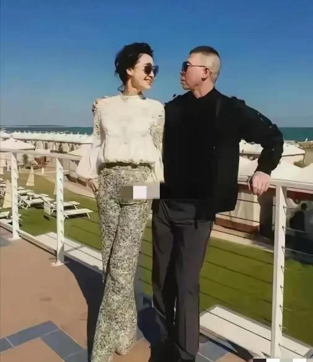 徐帆要是看到这张照片，会不会吃醋？