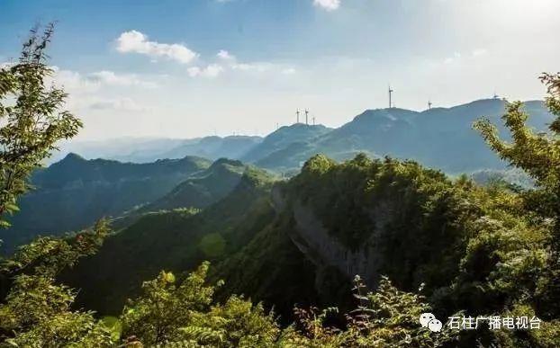 不用出重庆，上班的“牛马”们也可以就近避个暑