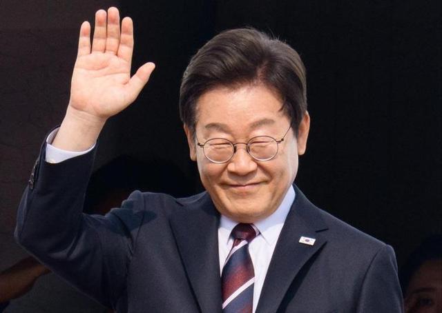 李在明选的韩国外长，几天前访华大谈中韩友好，一去美国马上翻脸