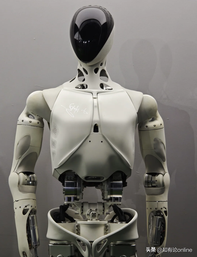 技术领先却输在产能， 何小鹏的3000TOPS能否击败马斯克50万产能？