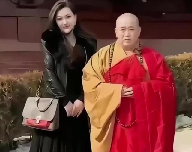 释永信被调查不到72小时，再迎3大噩耗，私生活混乱只是冰山一角