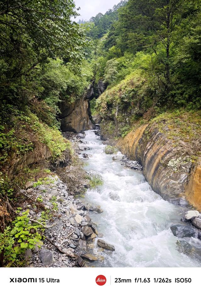 穿越邛崃山腹地的绮丽之路-宝金线