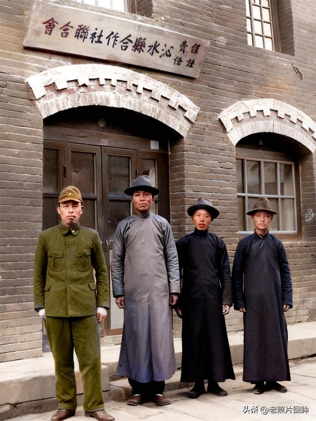 1942年，日本摄影师镜头里的山西沁水县，看看真实的汉奸嘴脸
