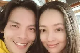 笑麻了，向佐提起郭碧婷现场落泪，我却笑死在网友评论区里图片