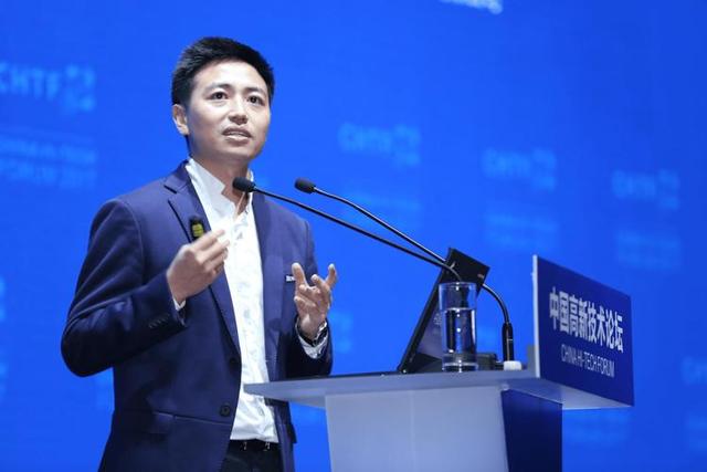 从挂科边缘到全球富豪：他失去华为却赢下世界，中国芯片惊天逆转