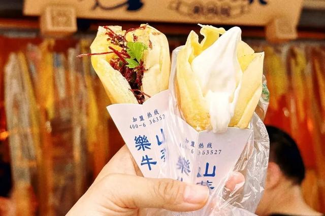 红了！1.5h直达甜味小镇，摘柿漫游徒步峡谷！美食断层第一，更是麻辣烫发源地！